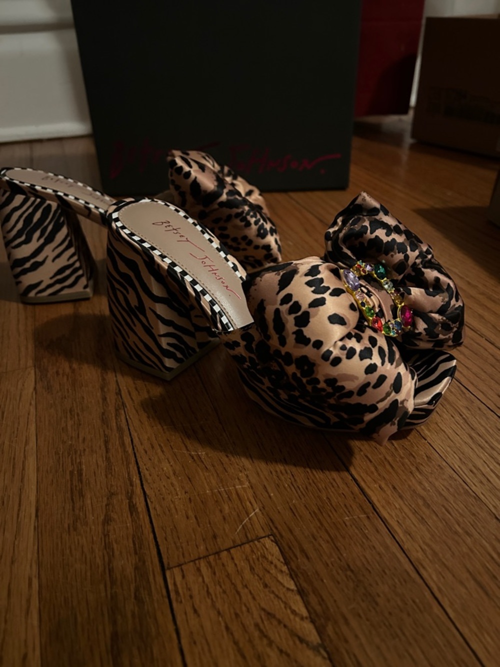 Betsey Johnson Leopard Print Bow Slides with Multicolor Gem Buckle - Picture 2 of 6